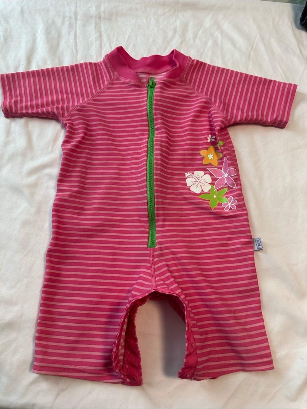 i play. Pink Striped Baby Rashguard with Green Zipper Size M (12 months)
